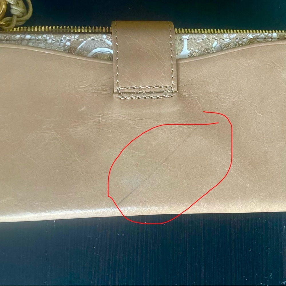 HOBO Cashmere  max continental leather wallet - Picture 5 of 10